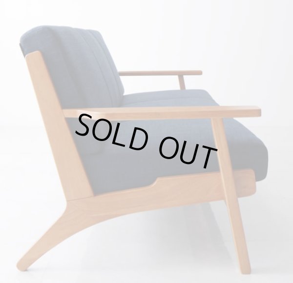 画像3: 北欧デザインおしゃれ木肘ソファ【Lulea】ルレオ　２人掛け／３人掛け (3)